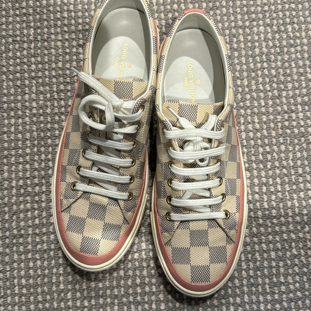 women louis vuitton sneakers